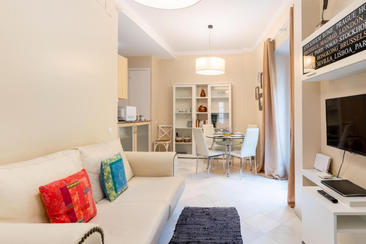 Precioso Y Moderno Apartamento En Centro De Sevilla Bagian luar foto