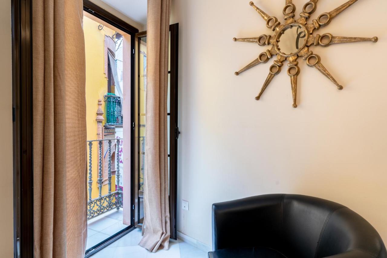 Precioso Y Moderno Apartamento En Centro De Sevilla Bagian luar foto