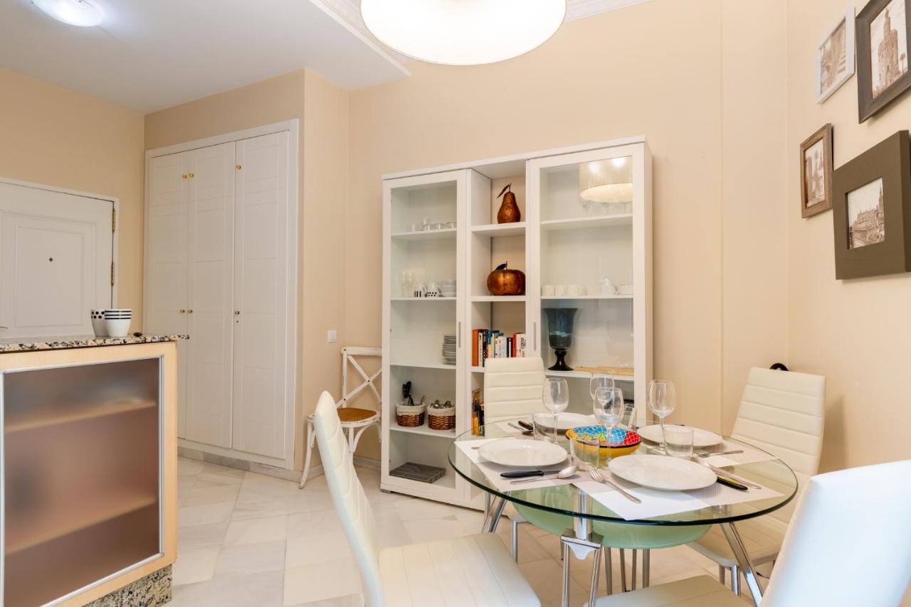 Precioso Y Moderno Apartamento En Centro De Sevilla Bagian luar foto