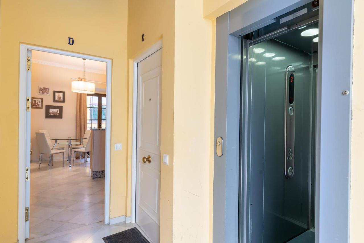 Precioso Y Moderno Apartamento En Centro De Sevilla Bagian luar foto